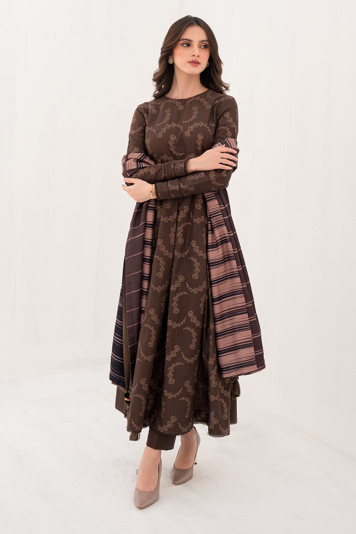 EMBROIDERED FINE SLUB UWE-0043