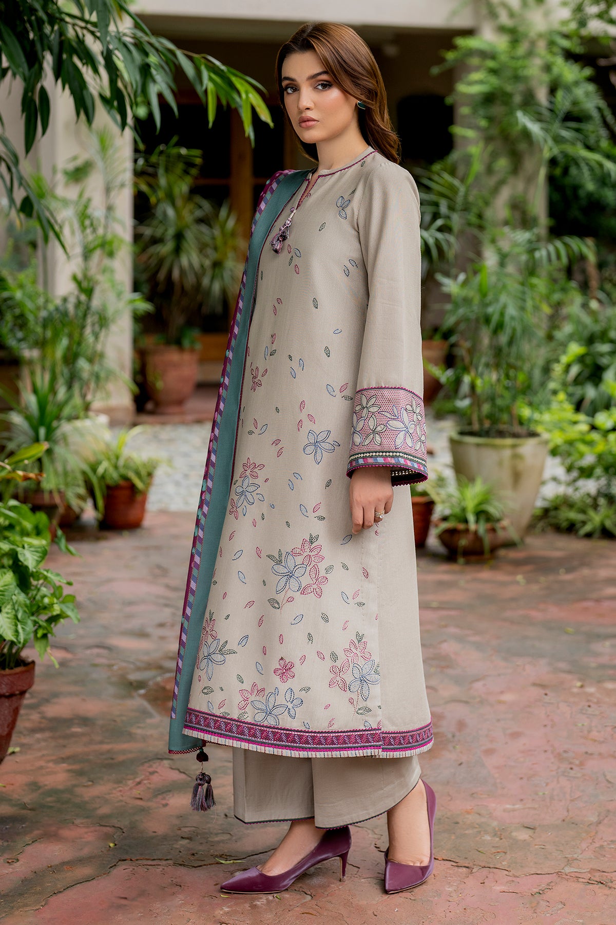 EMBROIDERED KHADDAR UW-0052