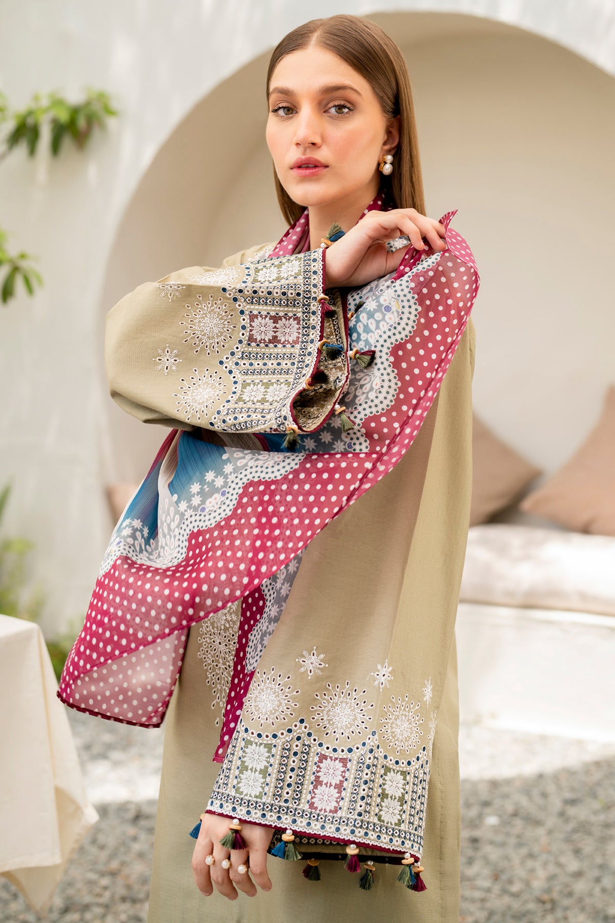 EMBROIDERED LAWN USE-9045