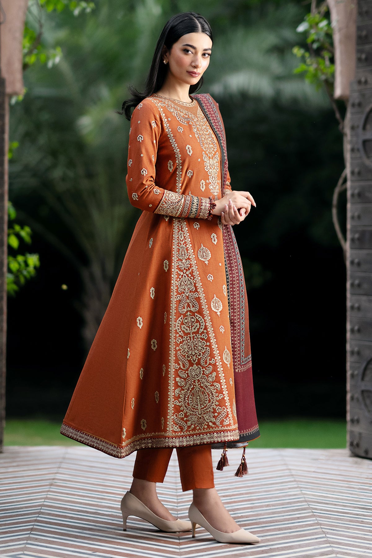 EMBROIDERED KHADDAR UW-0066