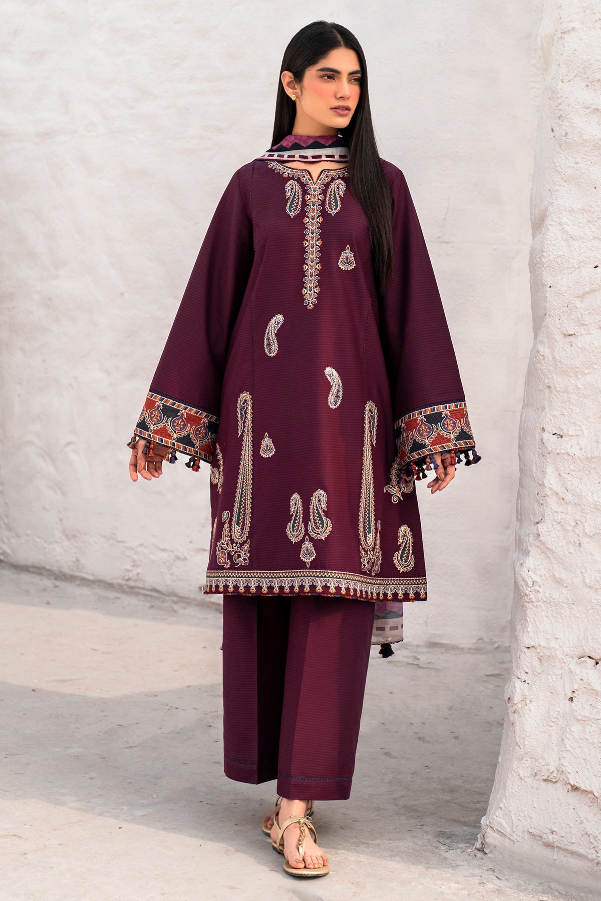 EMBROIDERED DOBBY LAWN USE-9128