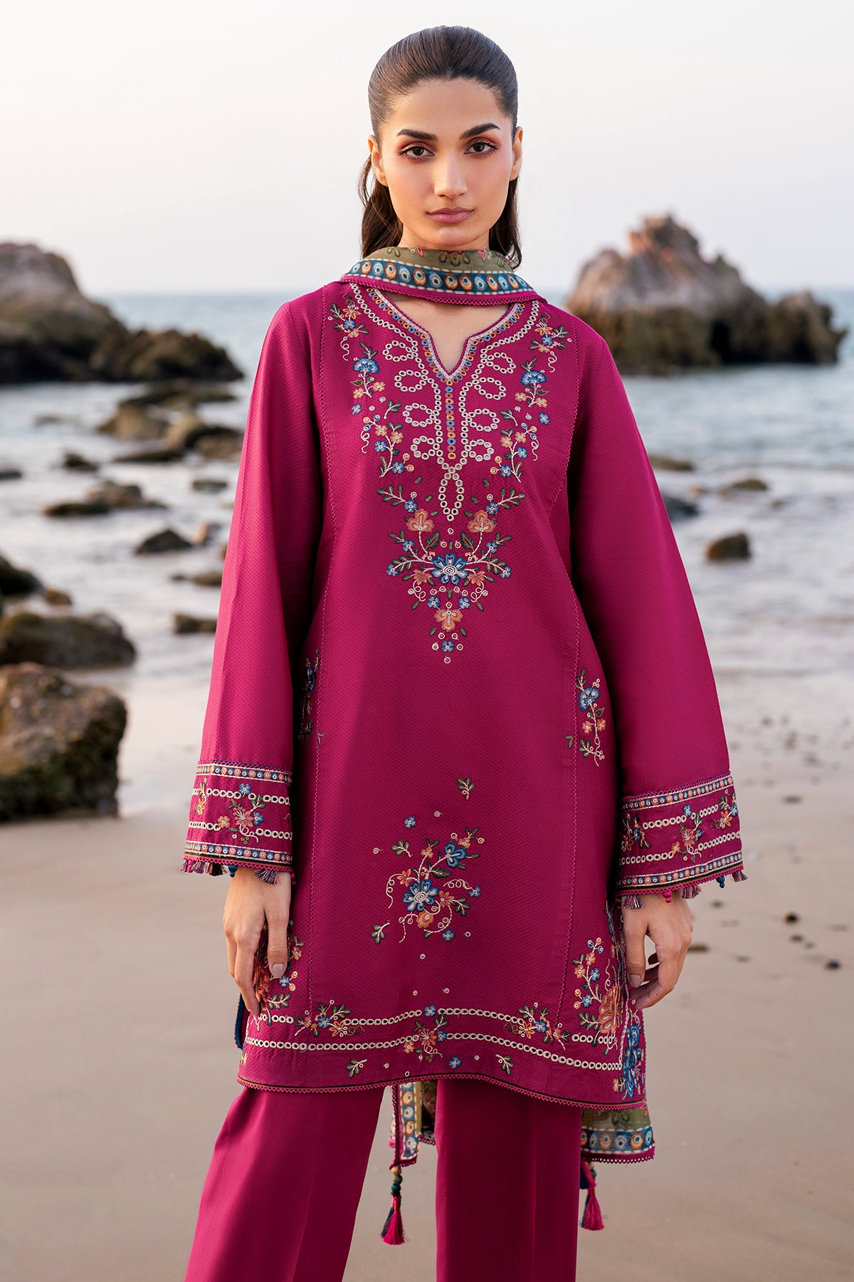 EMBROIDERED DOBBY LAWN USE-9161