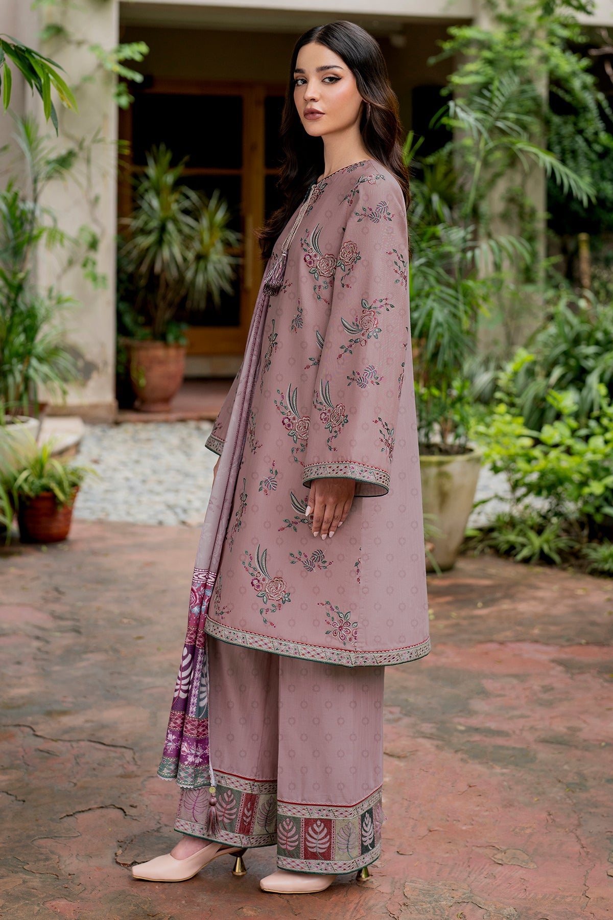 EMBROIDERED JACQUARD KHADDAR UW-0054