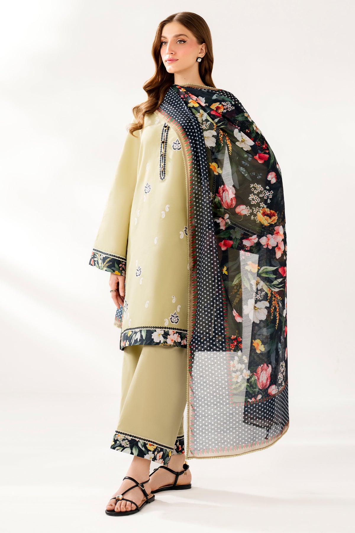 EMBROIDERED LAWN USE-9249