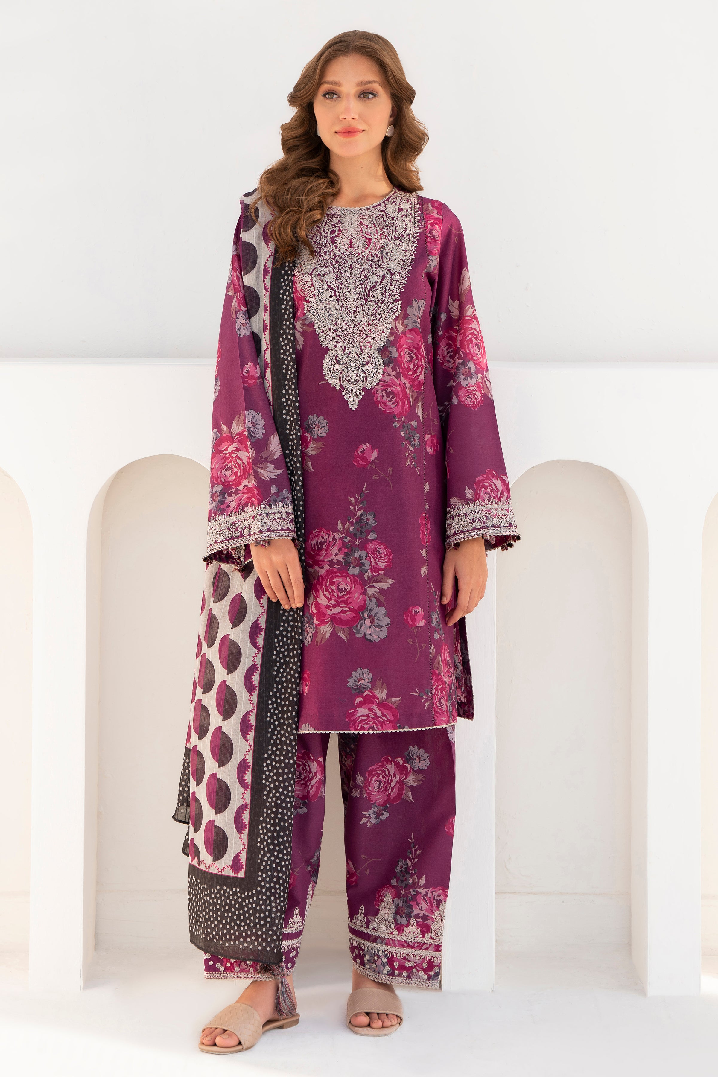 Embroidered Lawn RTW-1068