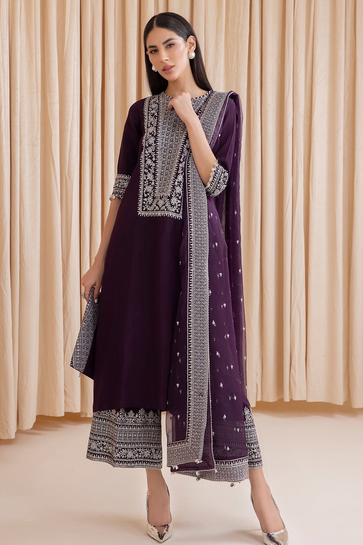 Embroidered Raw Silk UR-7007
