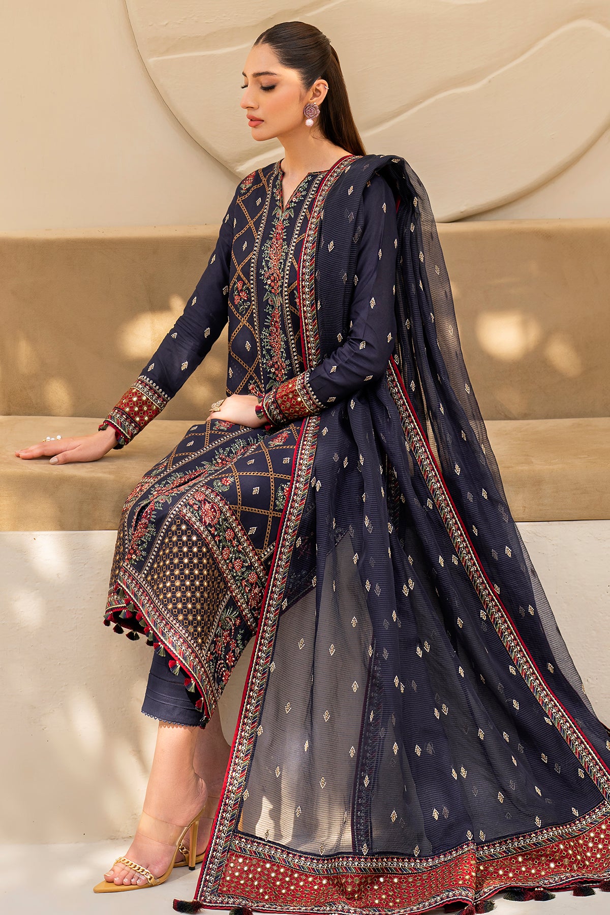 EMBROIDERED LAWN IL-SS24-D6