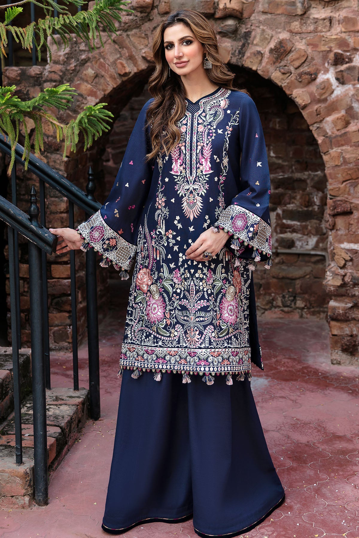 EMBROIDERED SLUB KHADDAR-DW23-D6