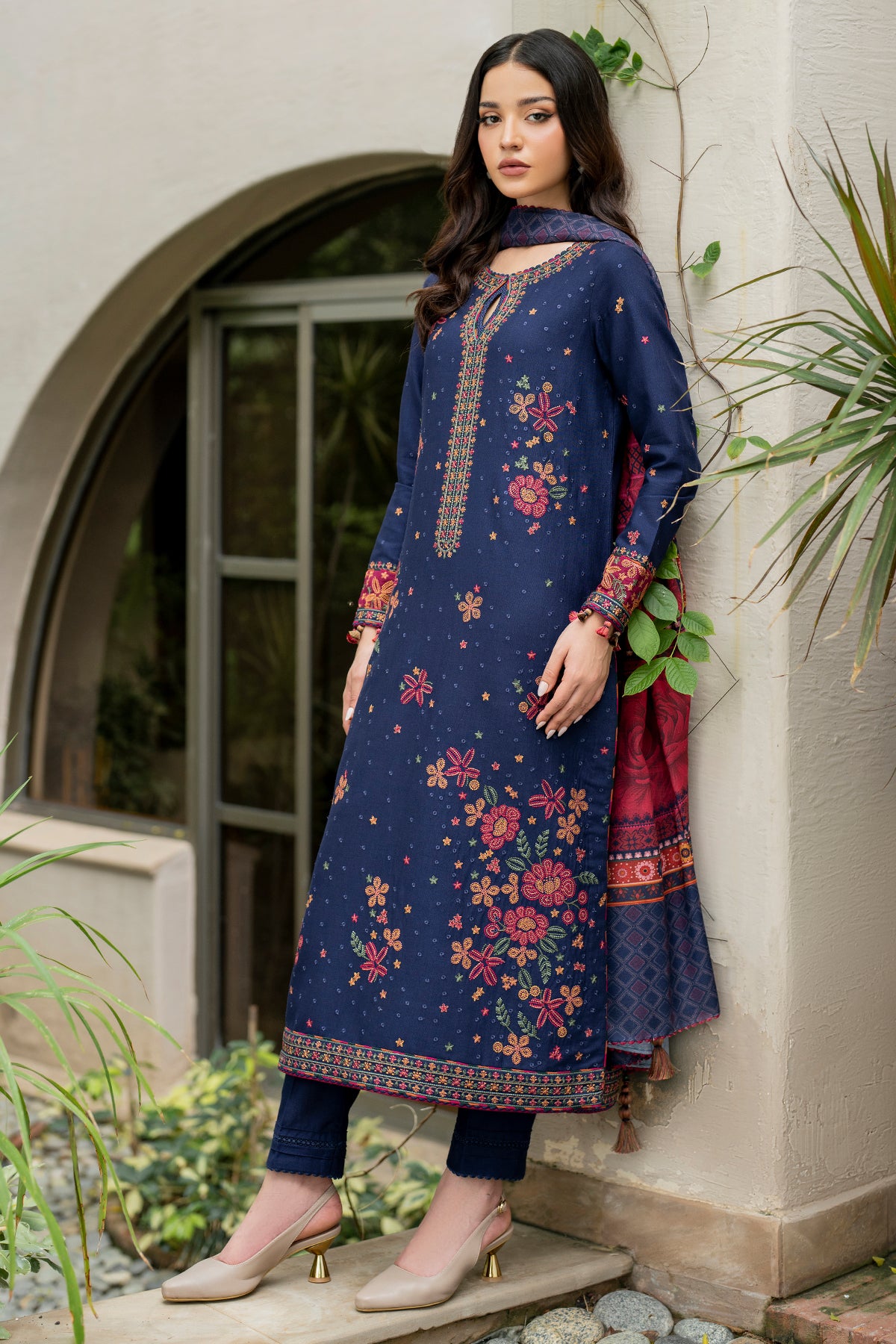 EMBROIDERED KHADDAR UW-0051