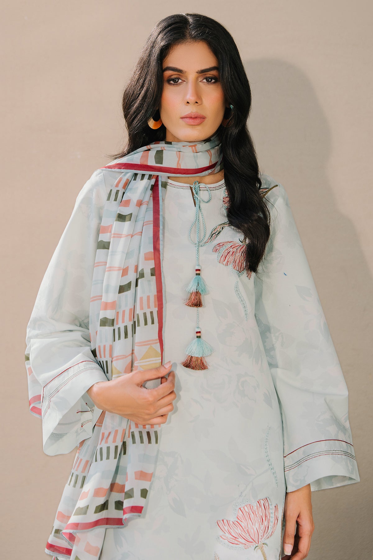 EMBROIDERED LAWN USE-9143