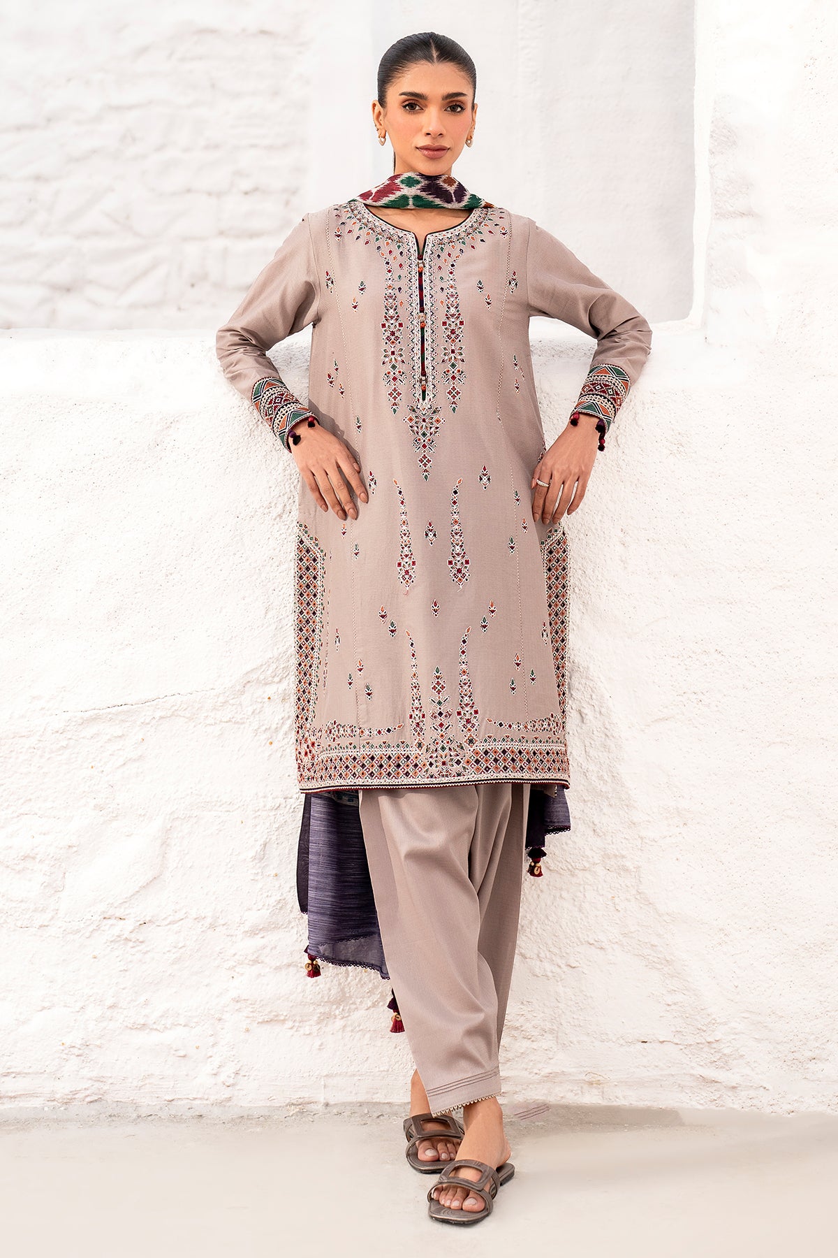 EMBROIDERED DOBBY LAWN USE-9124