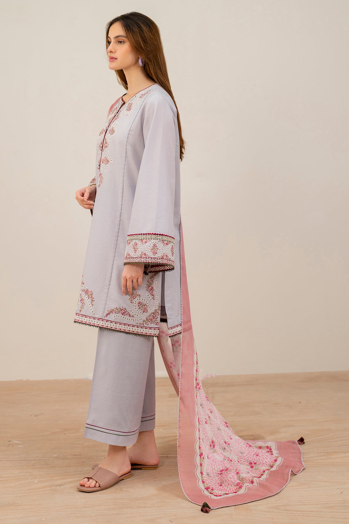 EMBROIDERED DOBBY LAWN USE-9129