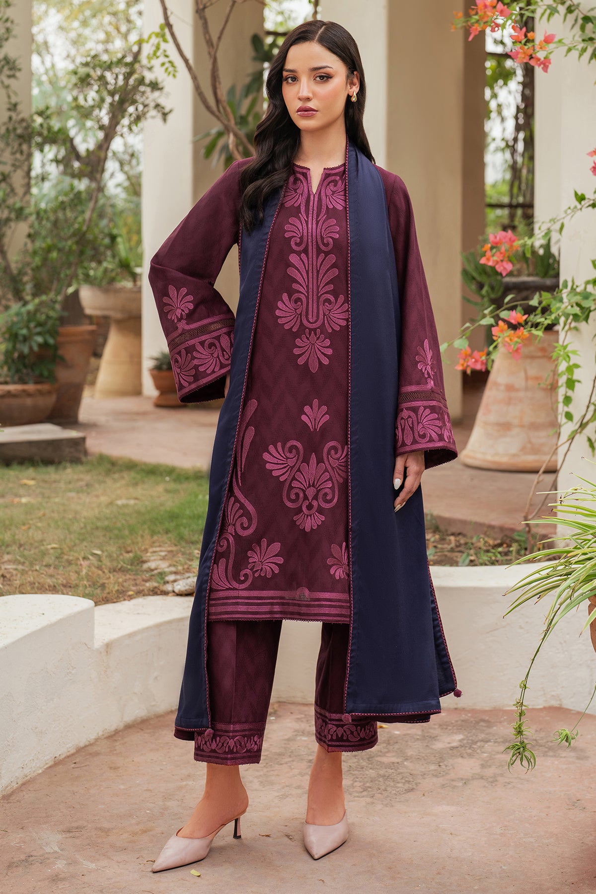 EMBROIDERED JACQUARD KHADDAR UW-0115