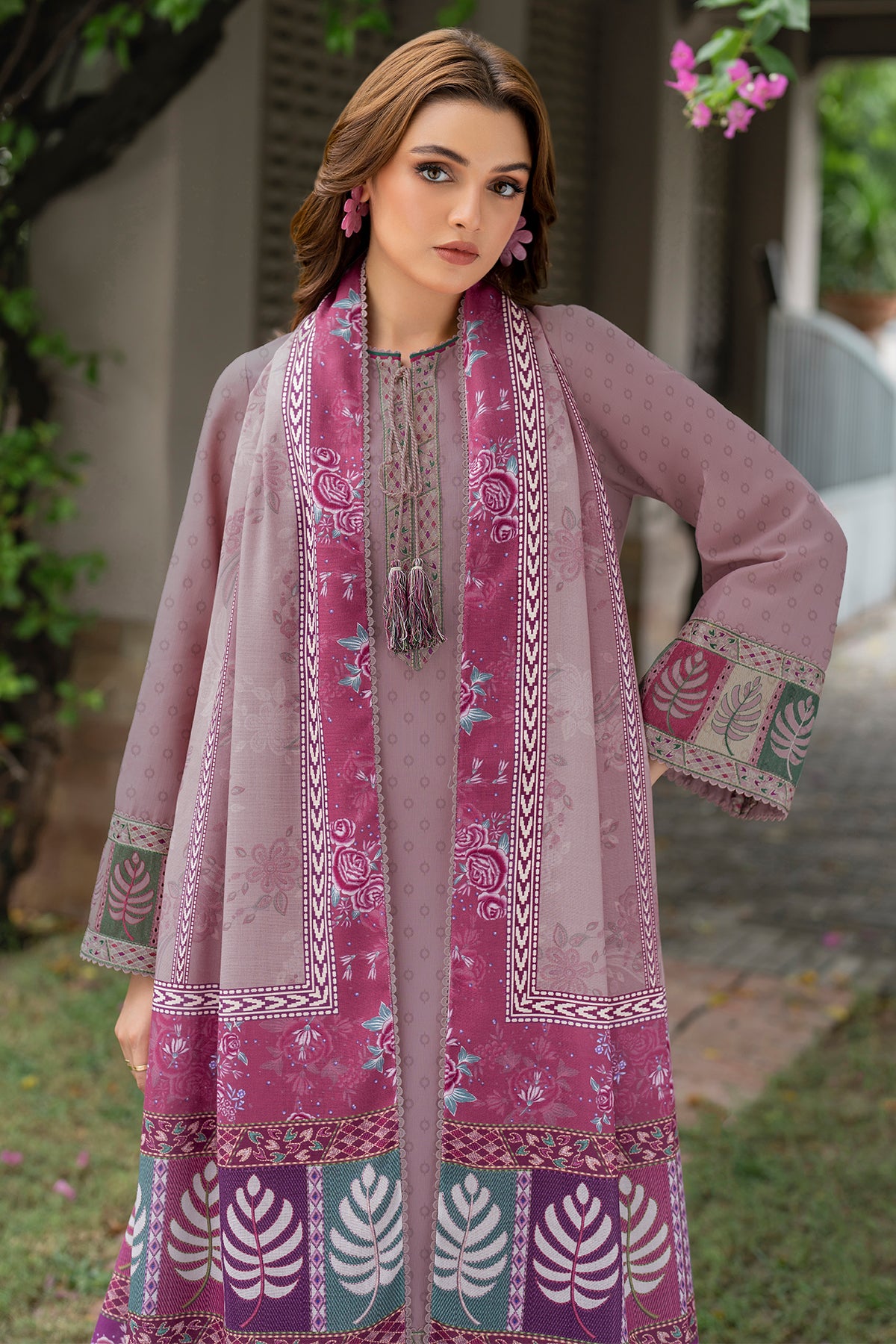 EMBROIDERED JACQUARD KHADDAR UW-0055