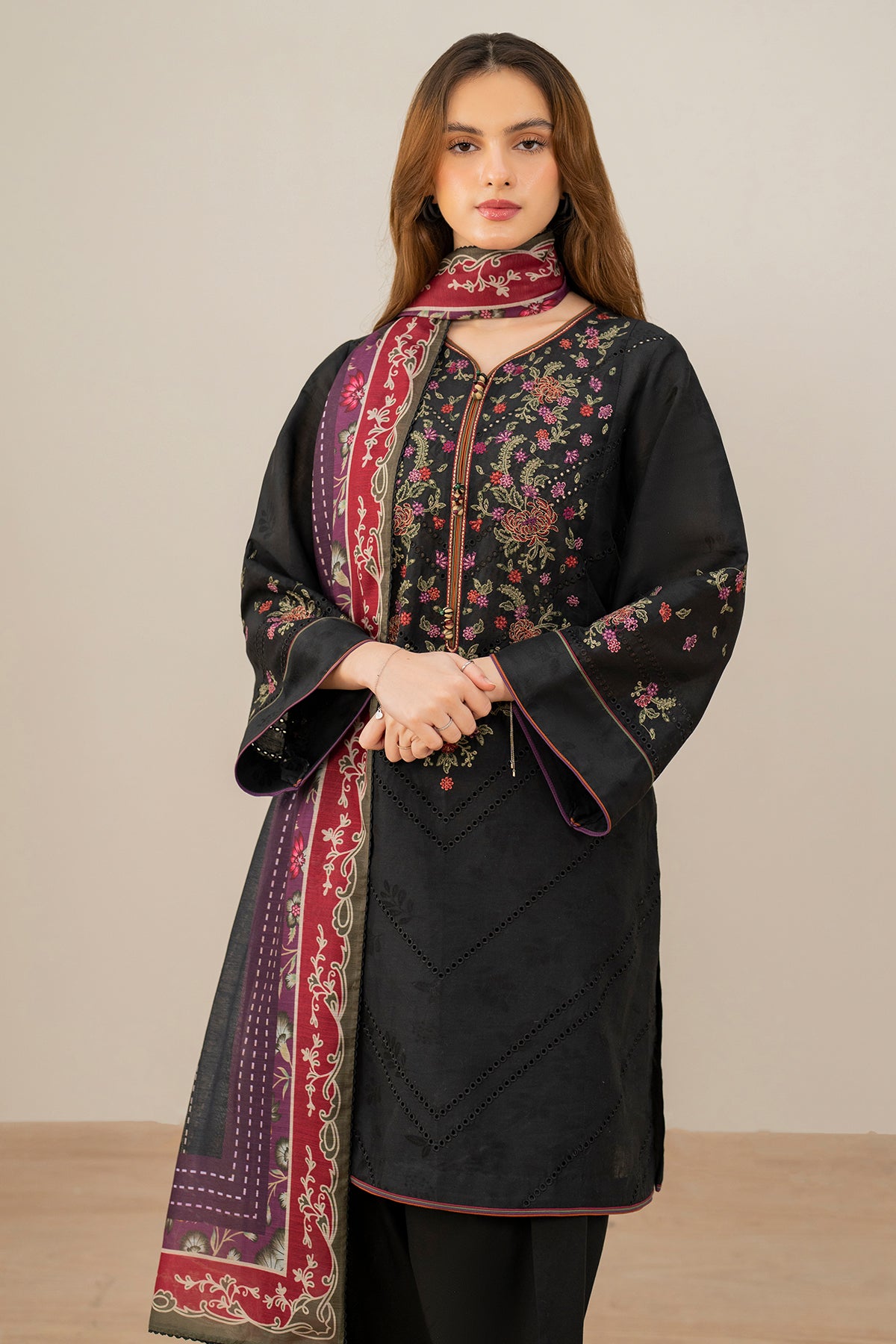 EMBROIDERED JACQUARD LAWN USE-9131