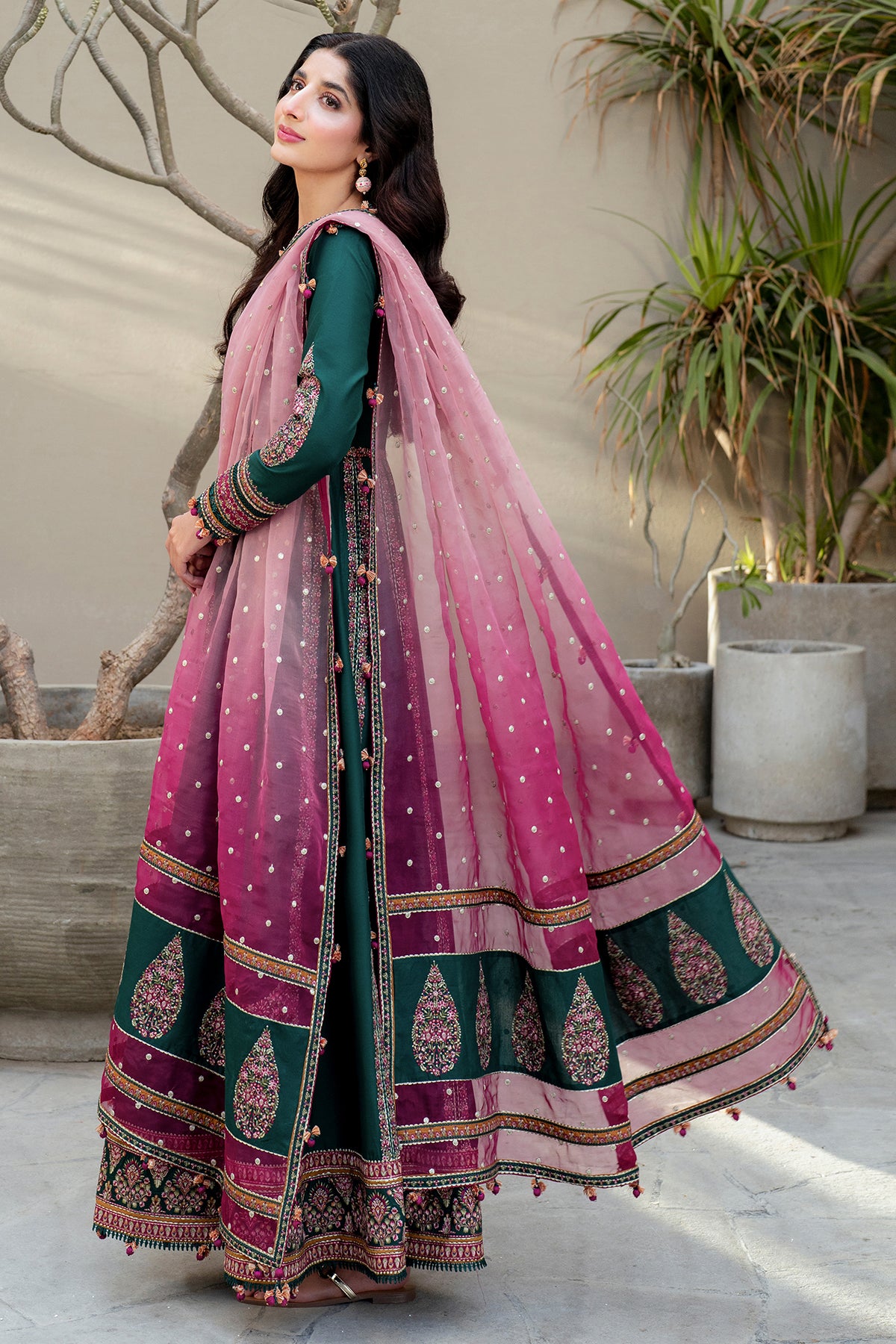 Embroidered Luxury Lawn SL25-D1