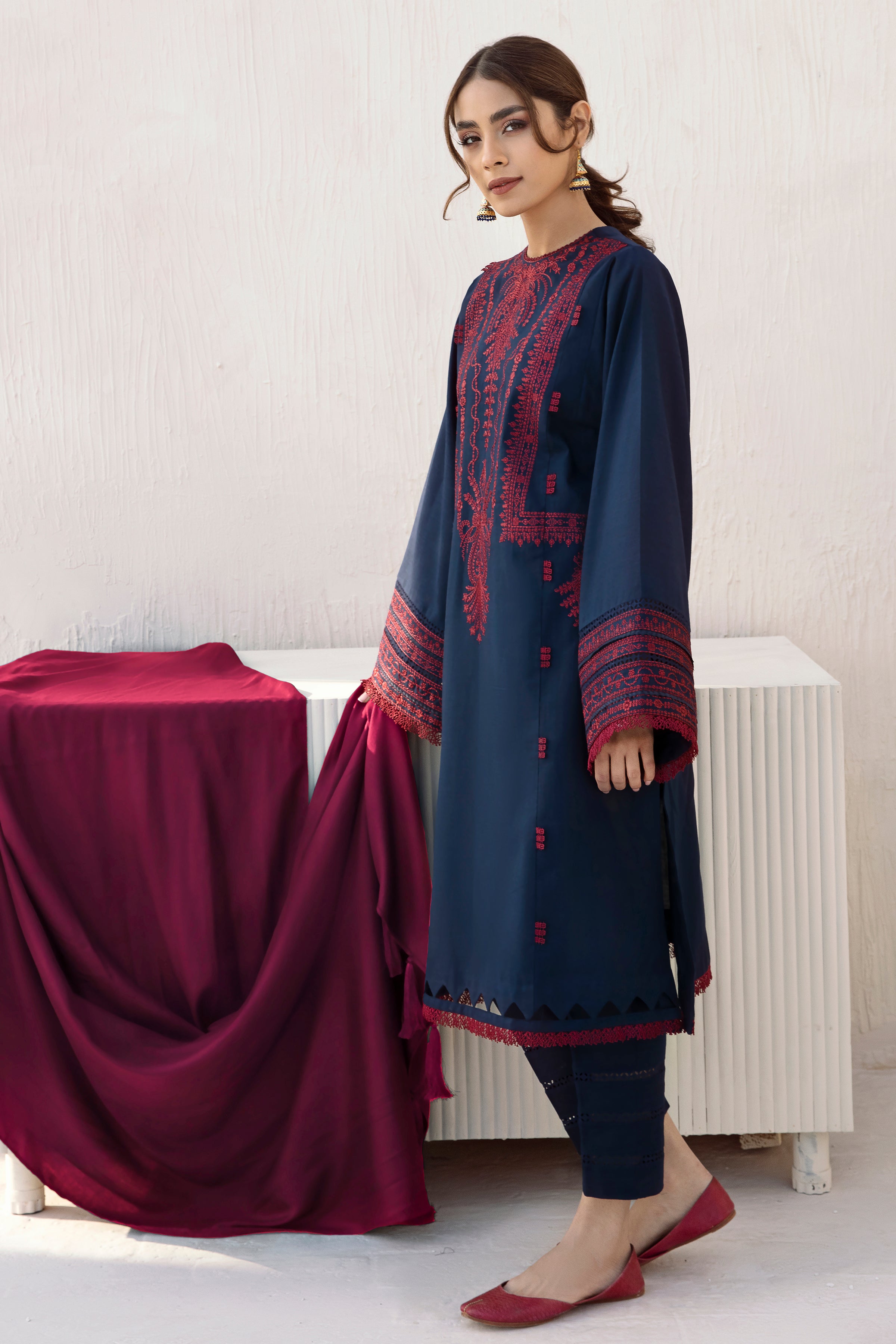 EMBROIDERED KHADDAR UW-0111