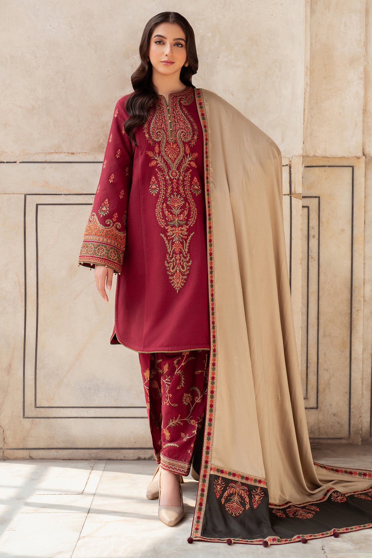 EMBROIDERED SLUB KHADDAR DW'24 D3