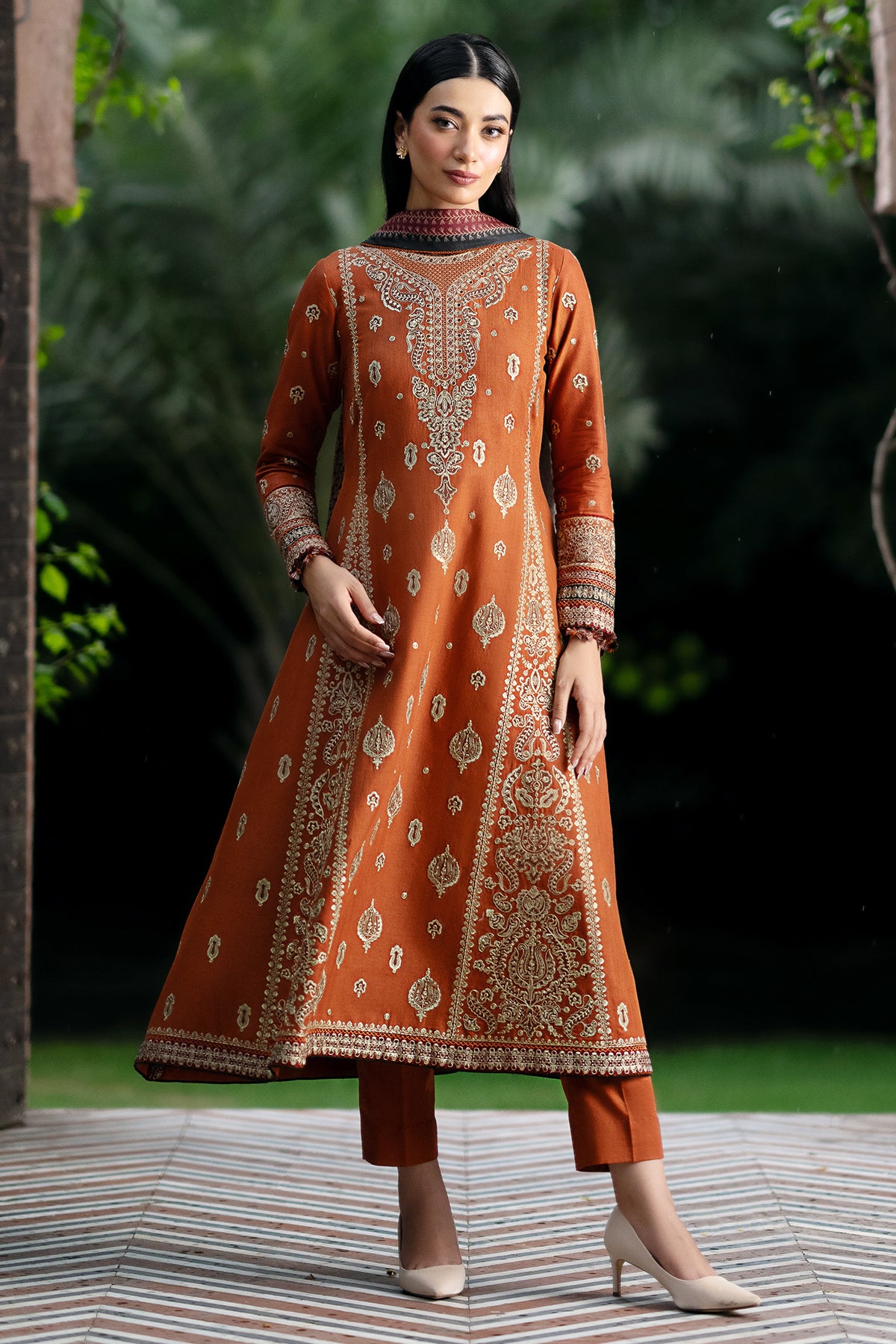 EMBROIDERED KHADDAR UW-0066