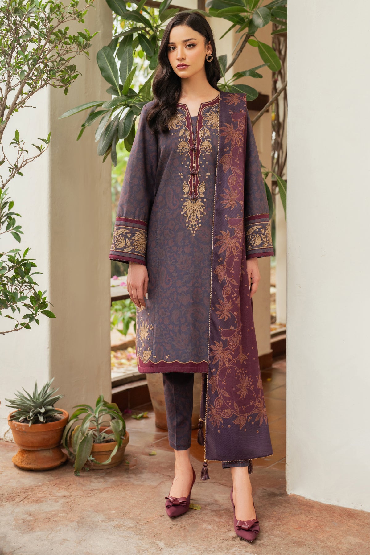 EMBROIDERED PREMIUM VISCOSE UW-0113