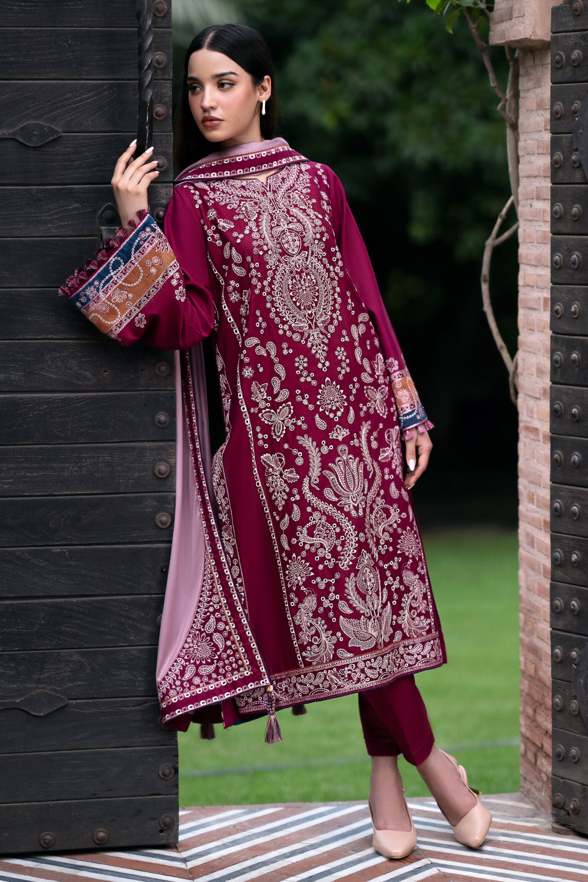 EMBROIDERED KHADDAR UW-0067