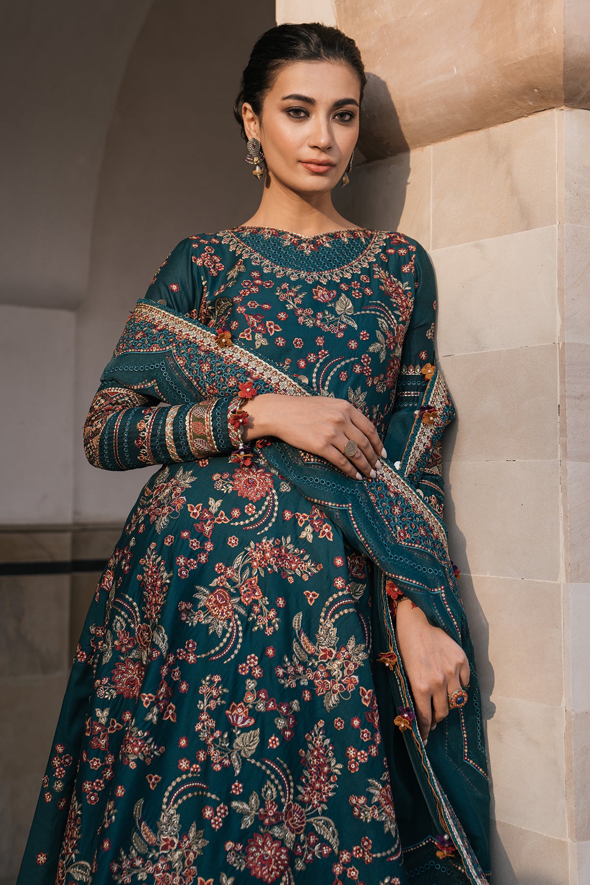 Embroidered Luxury Lawn SL24-D16