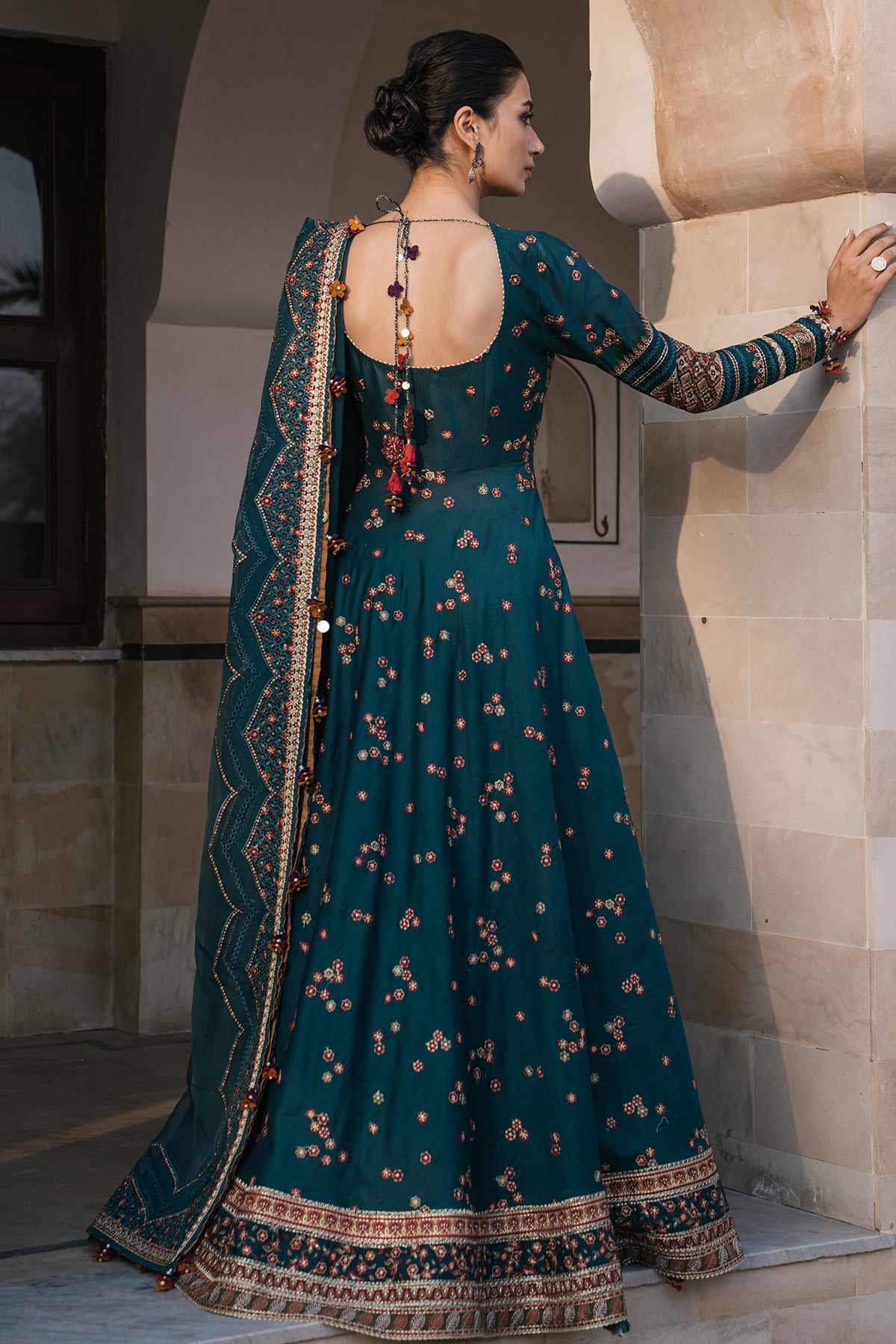 Embroidered Luxury Lawn SL24-D16