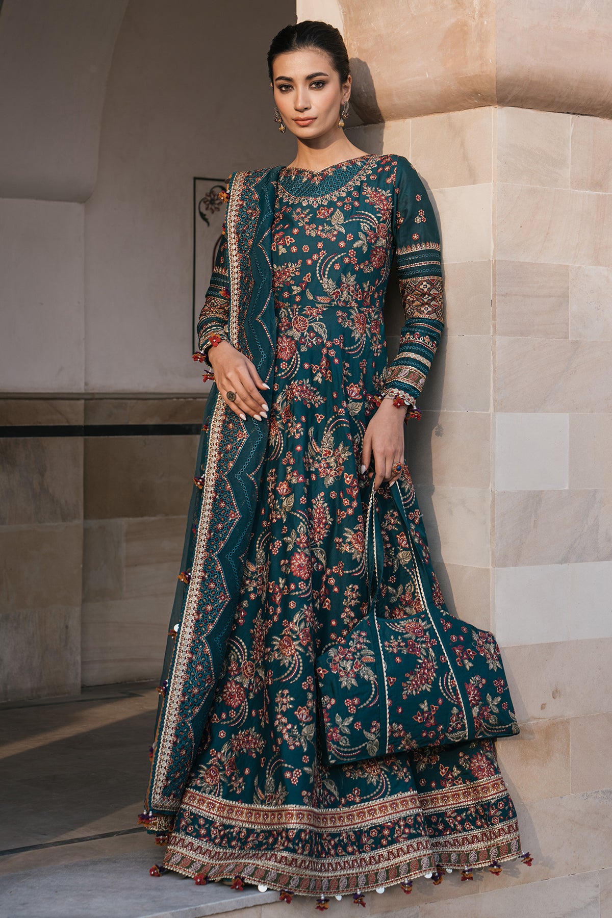 Embroidered Luxury Lawn SL24-D16