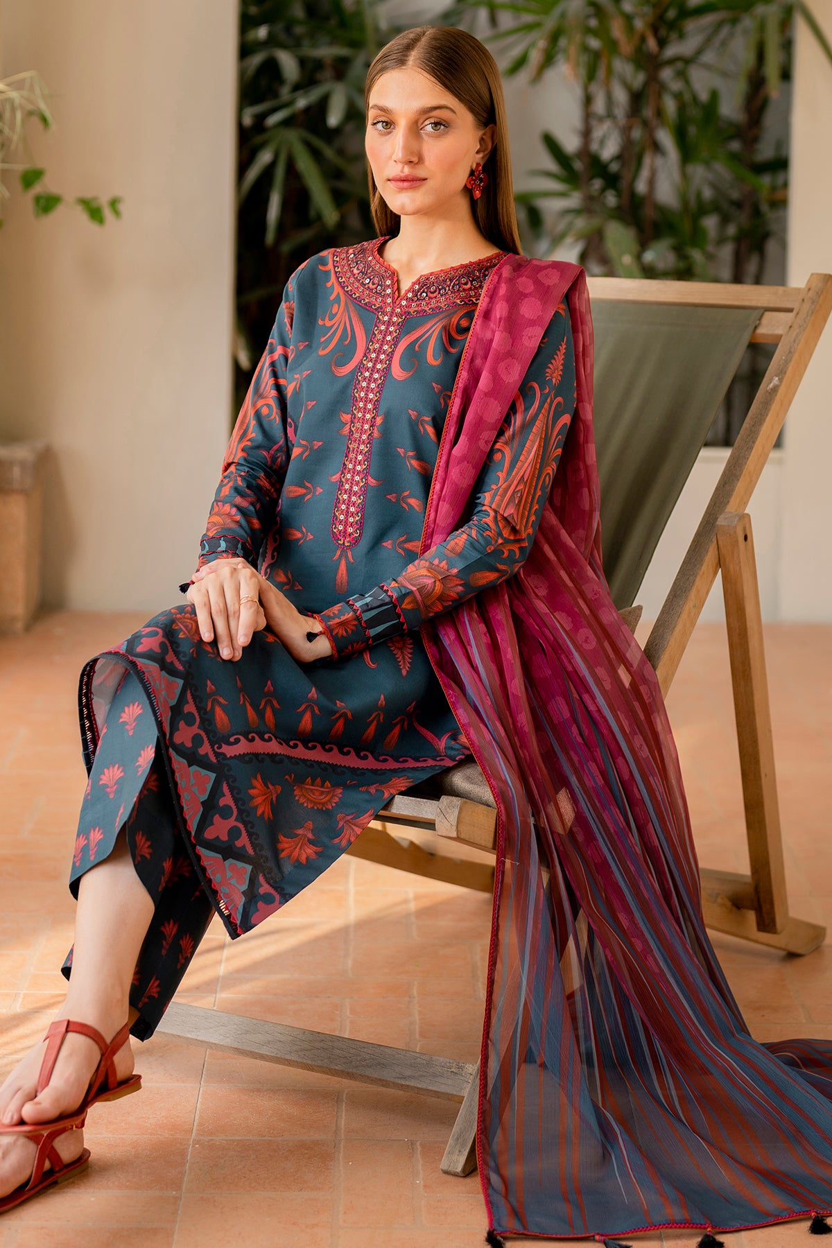 EMBROIDERED LAWN USE-9061