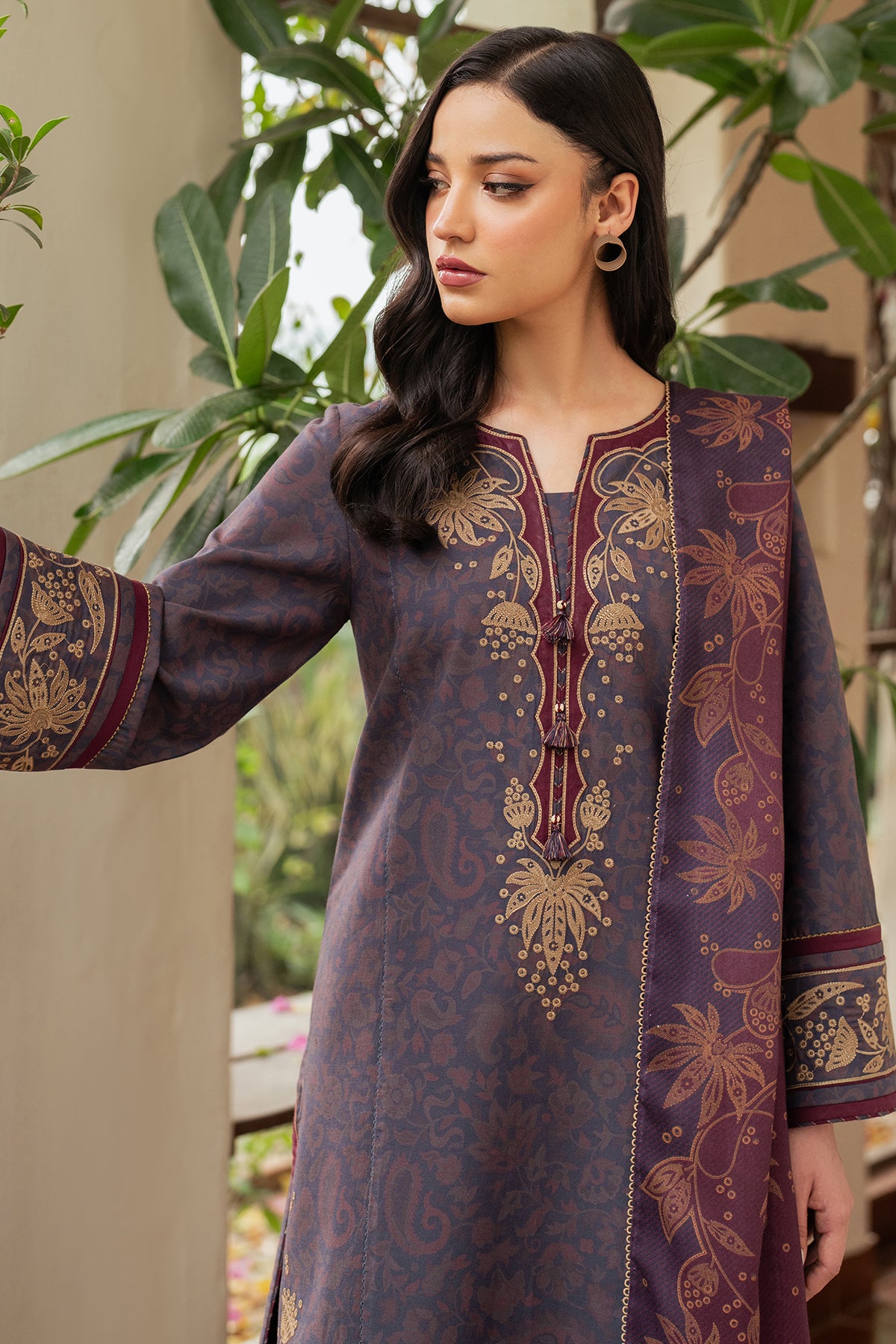 EMBROIDERED PREMIUM VISCOSE UW-0113