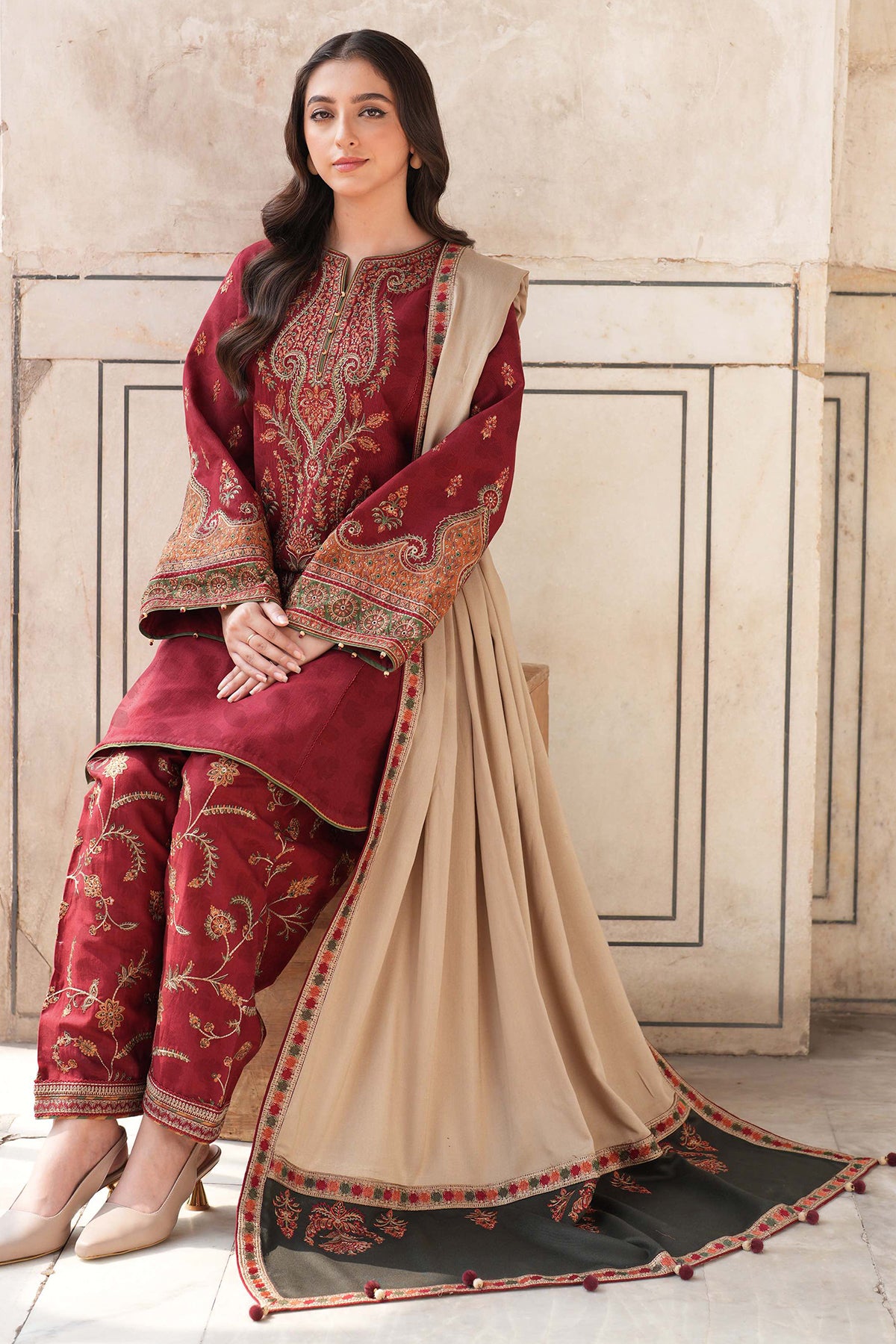 EMBROIDERED JACQUARD KHADDAR DW'24 D3