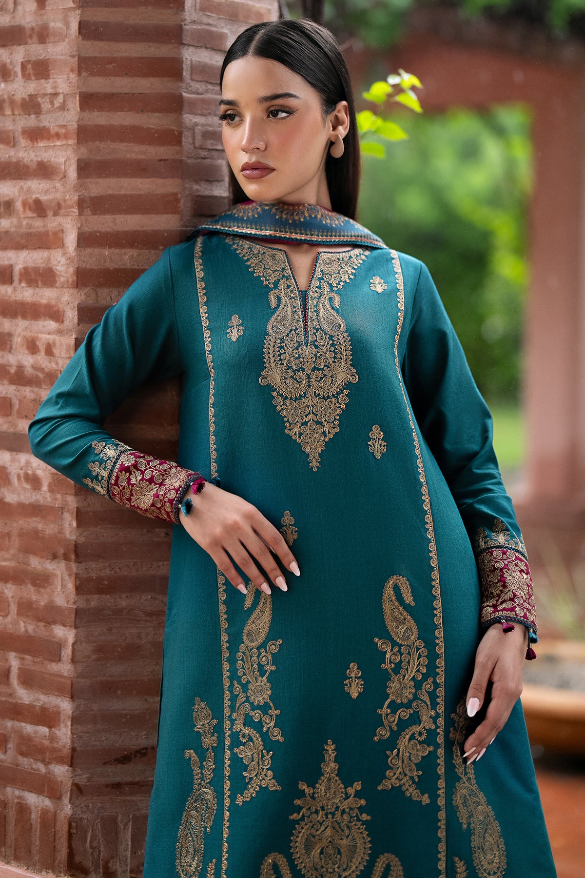 EMBROIDERED KHADDAR UW-0070