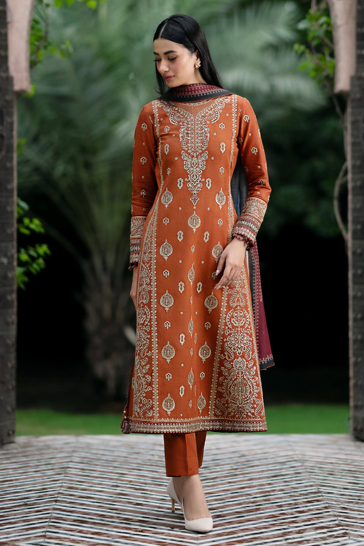 EMBROIDERED KHADDAR UW-0066