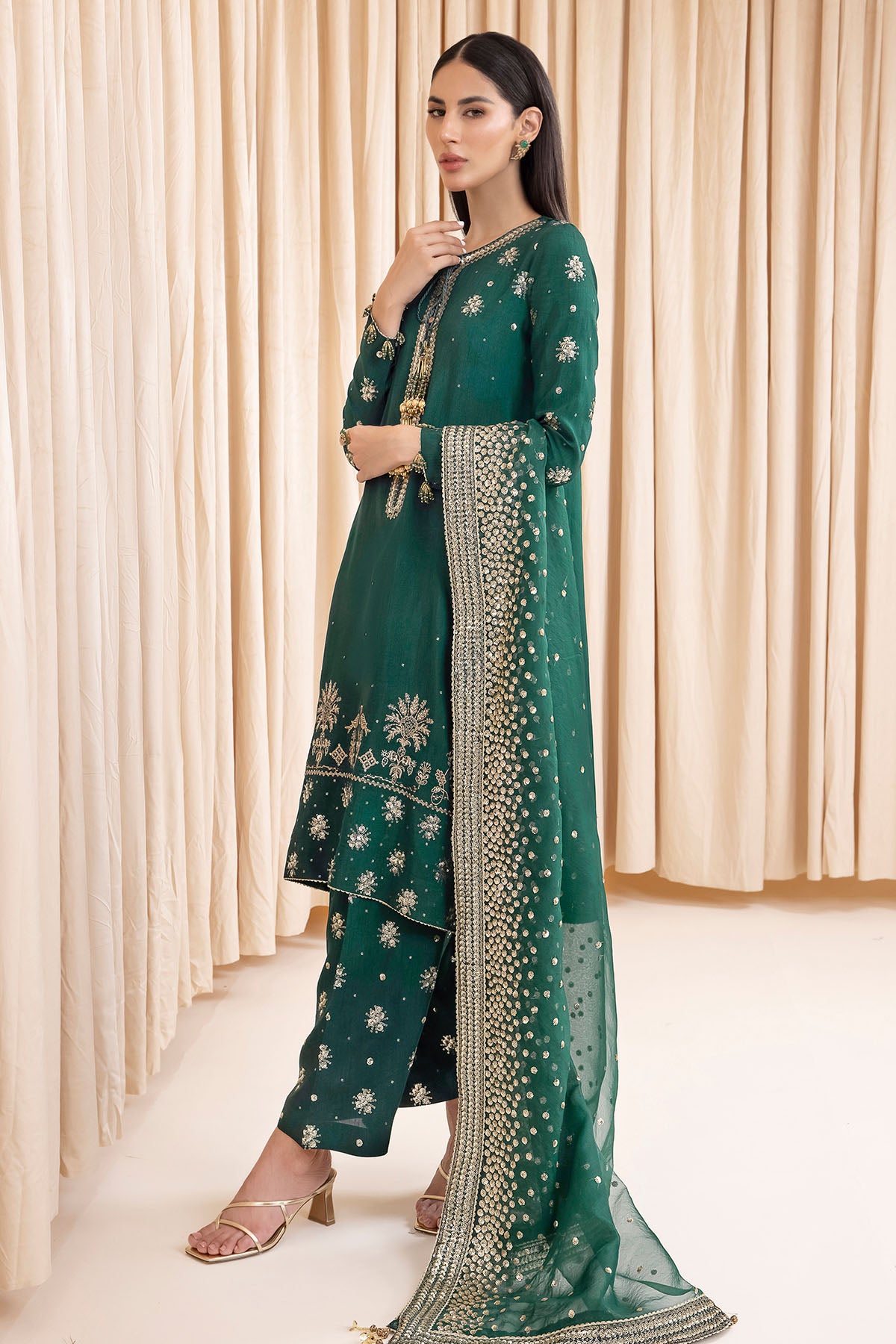 Embroidered Raw Silk UR-7003