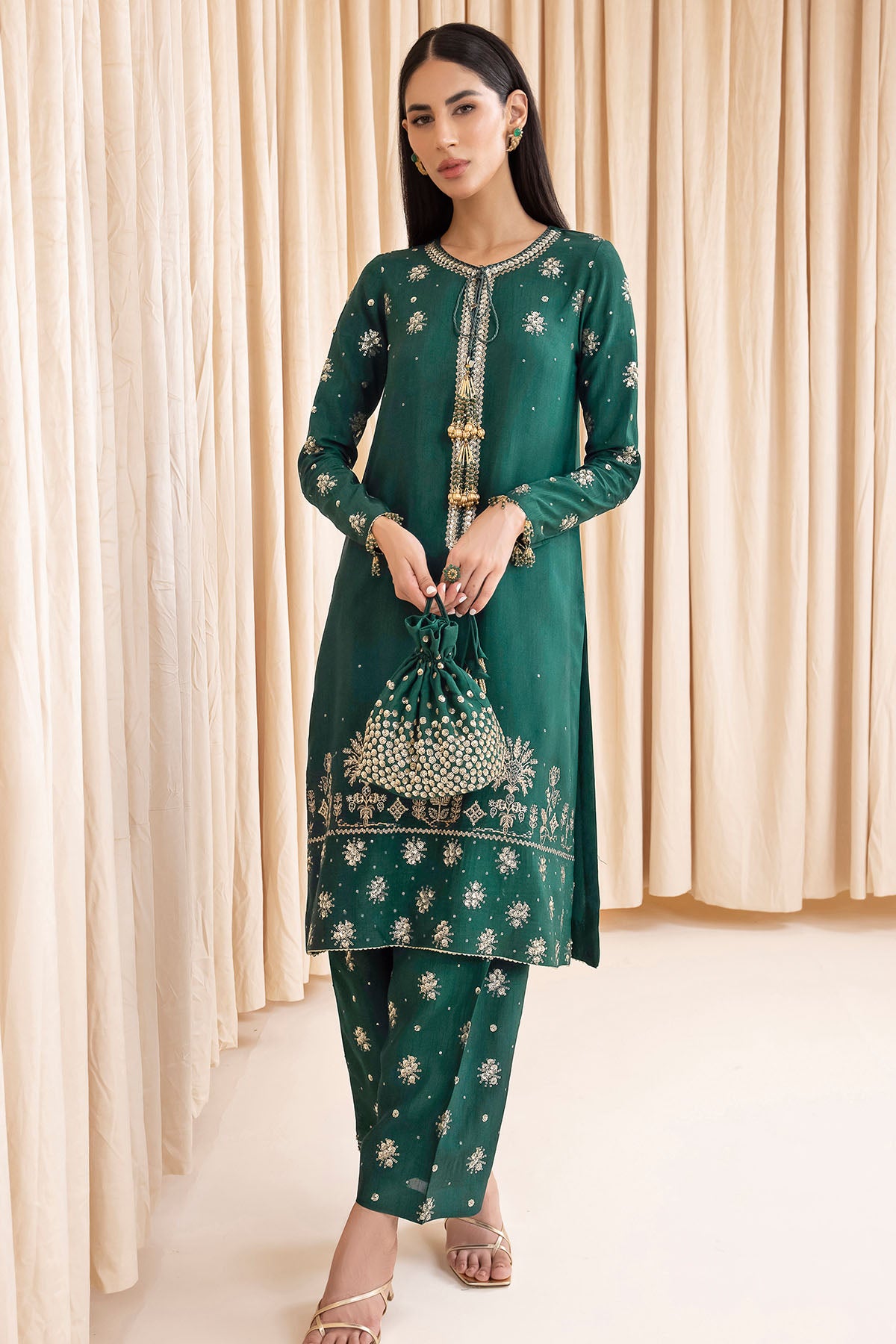 Embroidered Raw Silk UR-7003