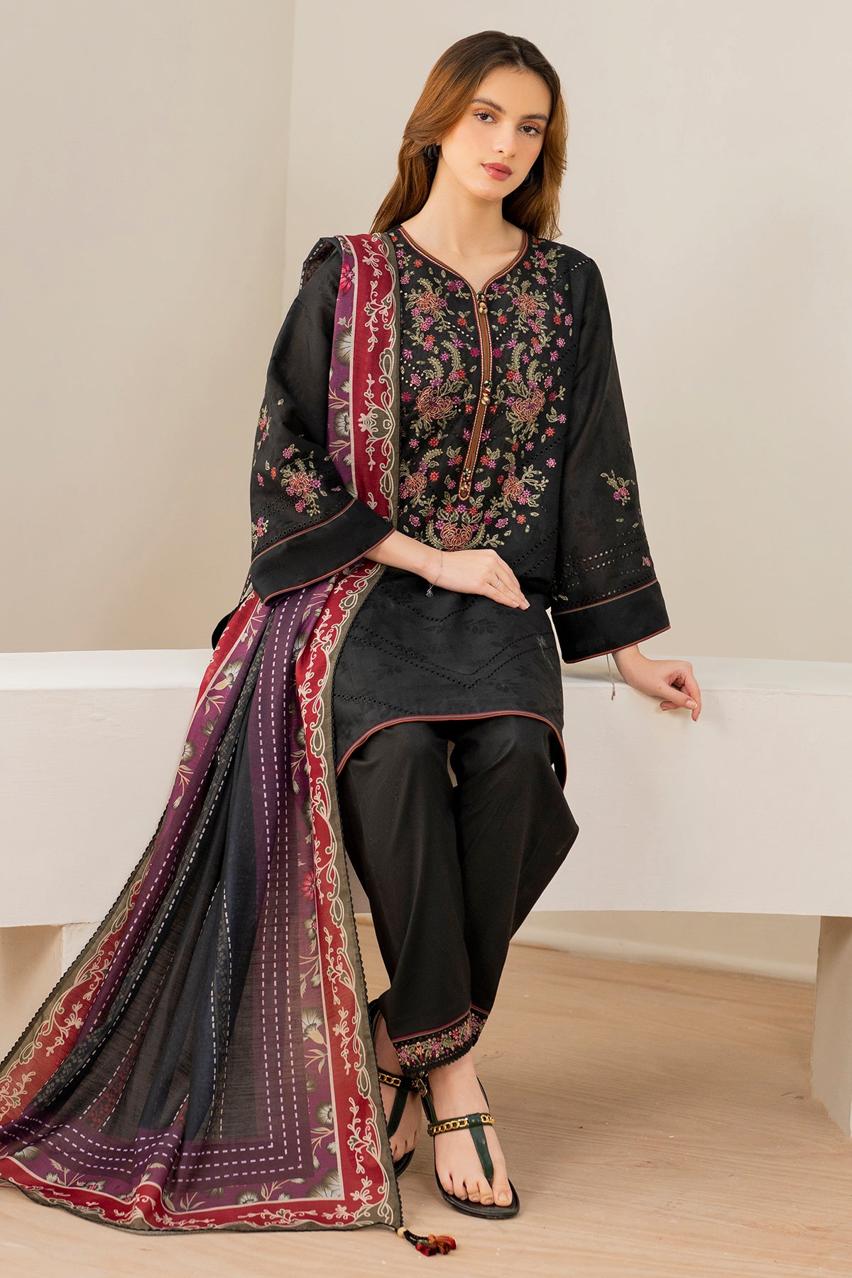 EMBROIDERED JACQUARD LAWN USE-9131