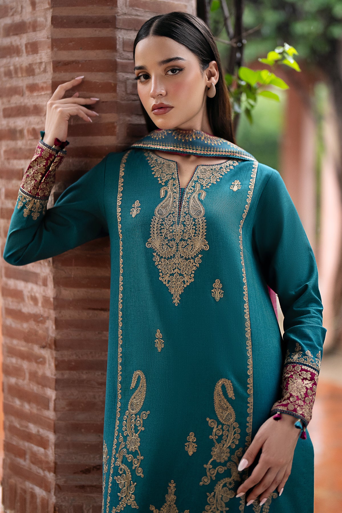 EMBROIDERED KHADDAR UW-0070