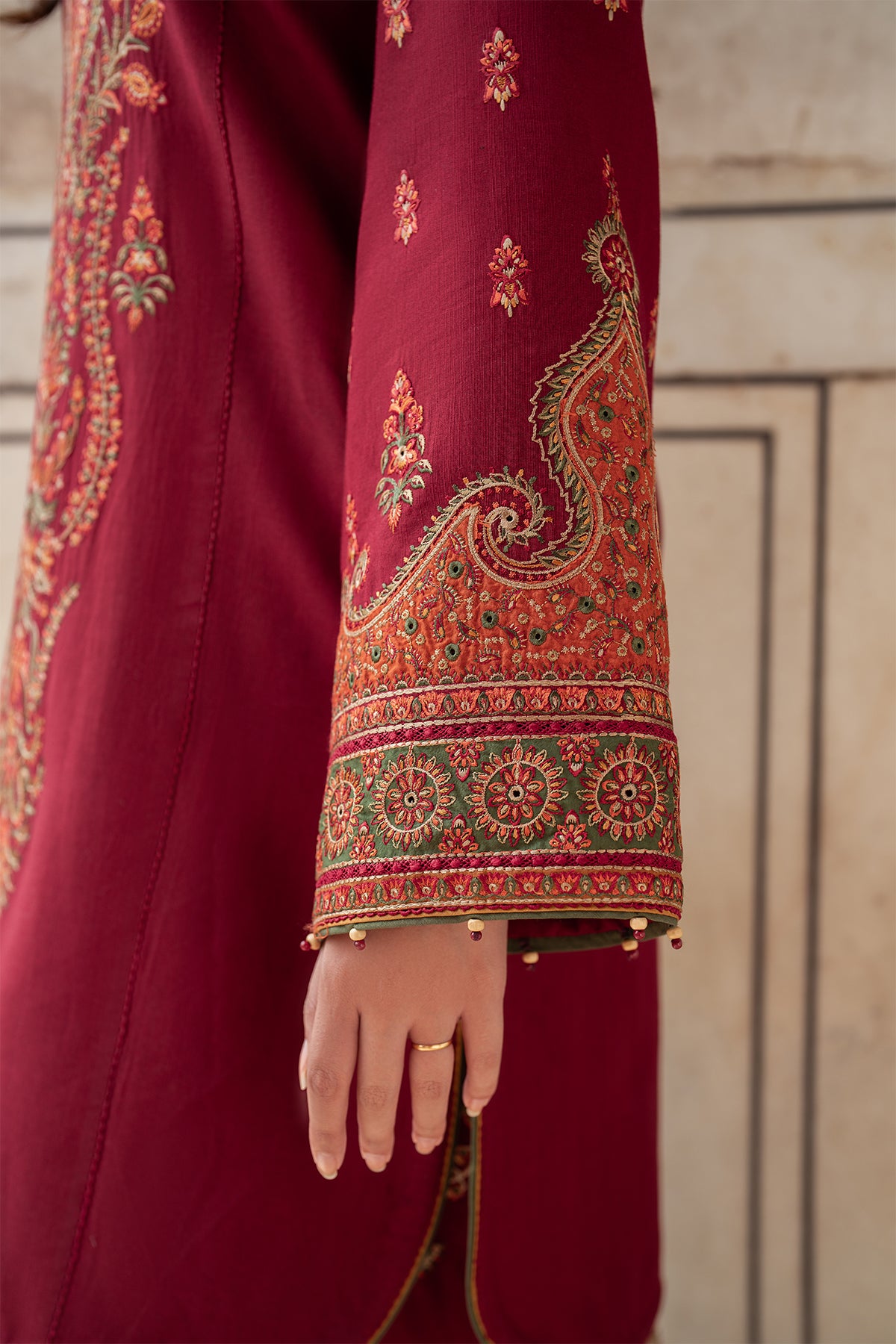 EMBROIDERED SLUB KHADDAR DW'24 D3