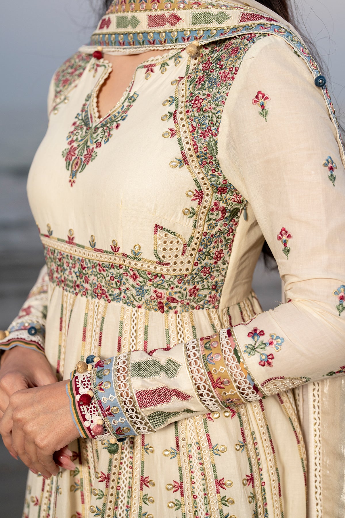 Embroidered Luxury Lawn SL25-D9