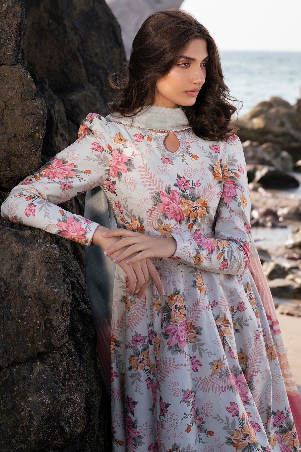 EMBROIDERED LAWN USE-9173