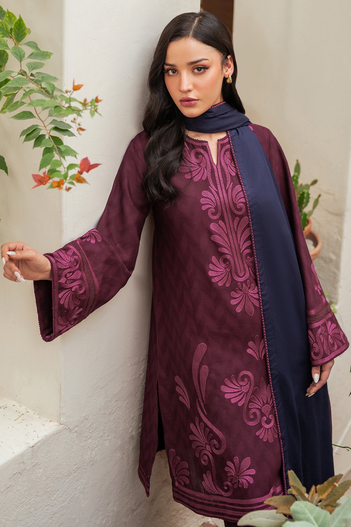 EMBROIDERED JACQUARD KHADDAR UW-0115