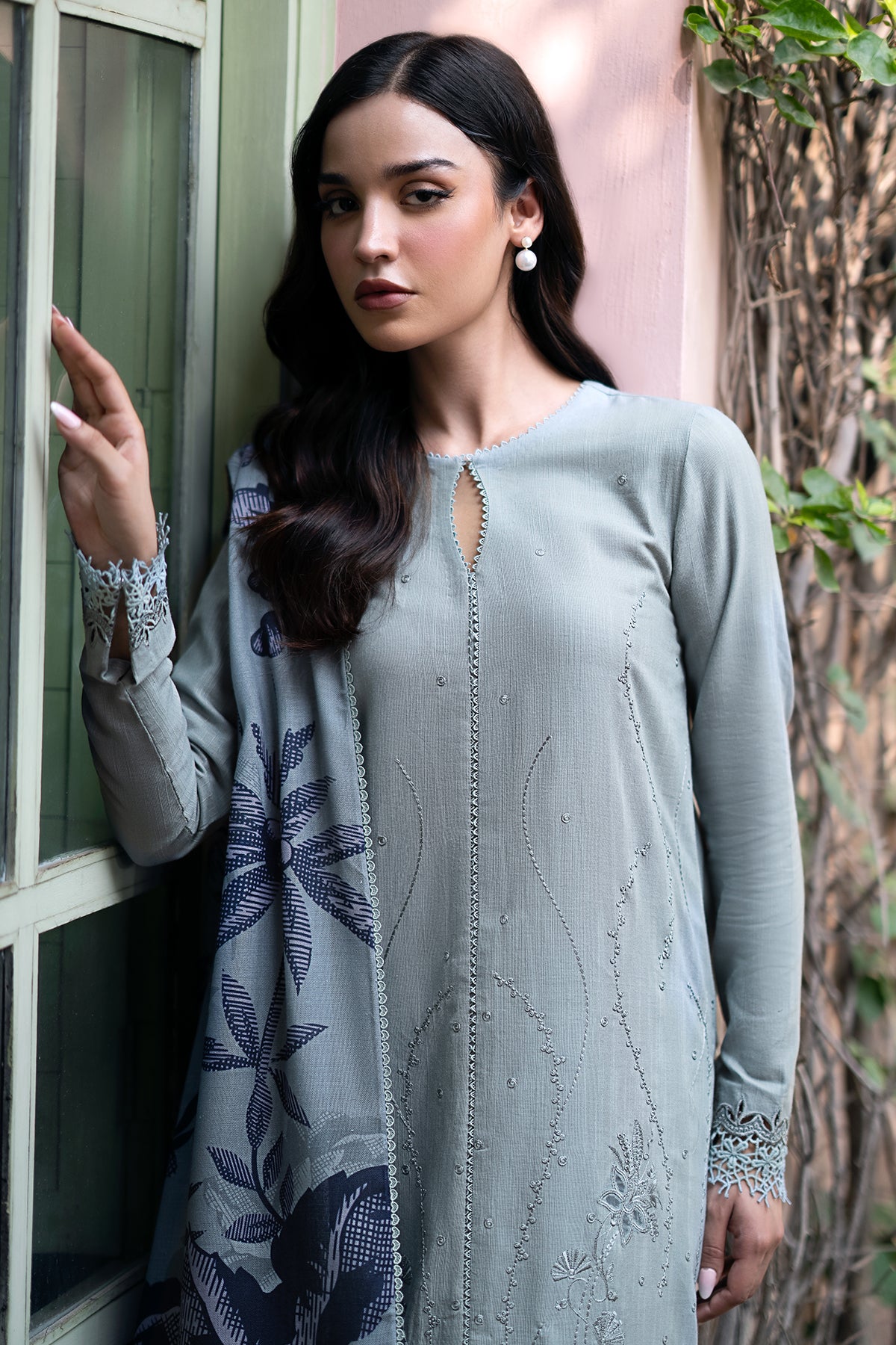 EMBROIDERED KHADDAR UW-0065