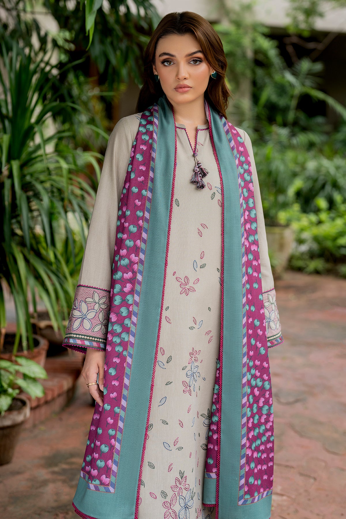 EMBROIDERED KHADDAR UW-0052