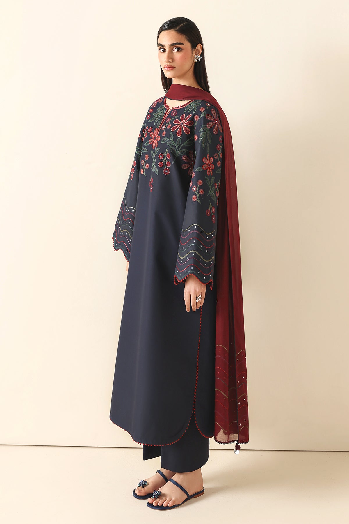 EMBROIDERED LAWN USE-9341