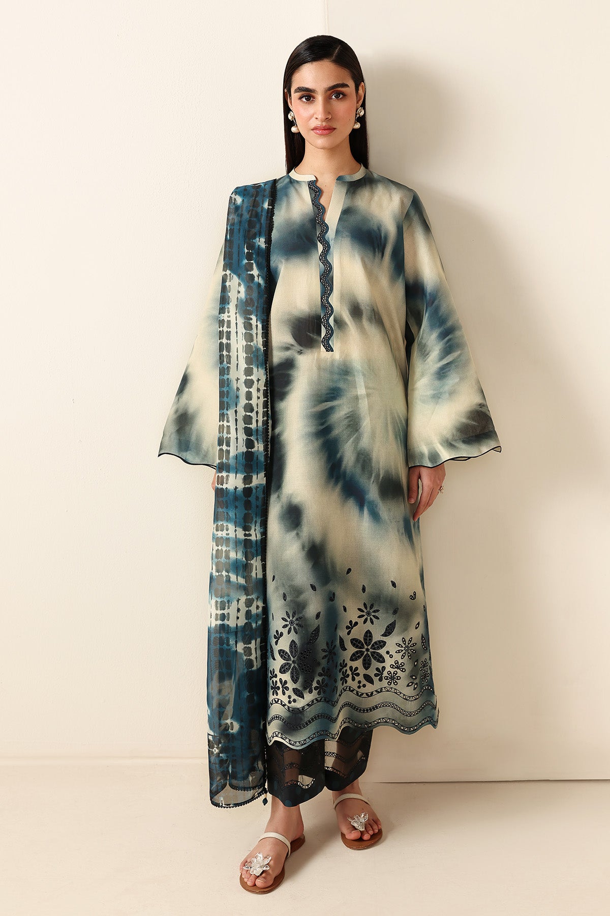 EMBROIDERED LAWN USE-9325