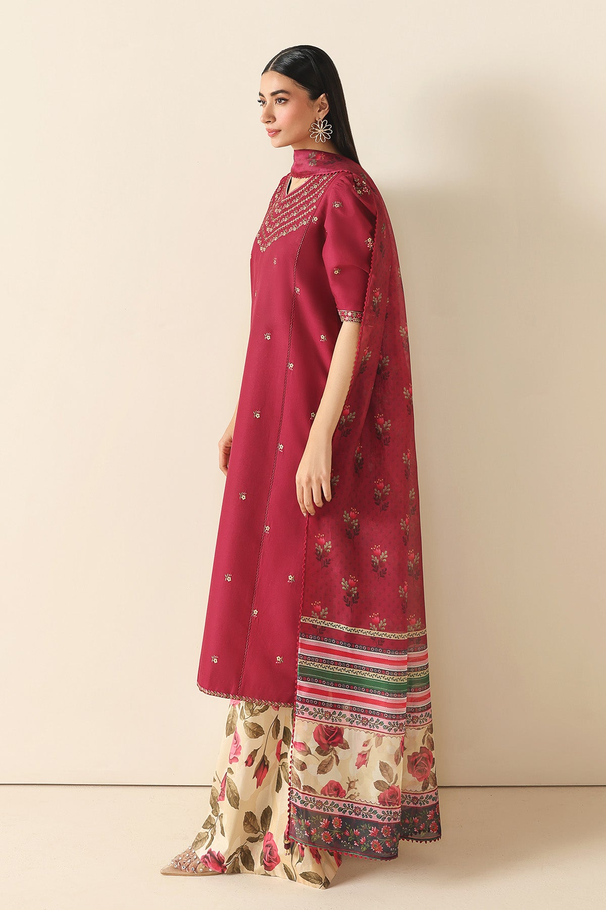 EMBROIDERED LAWN USE-9275