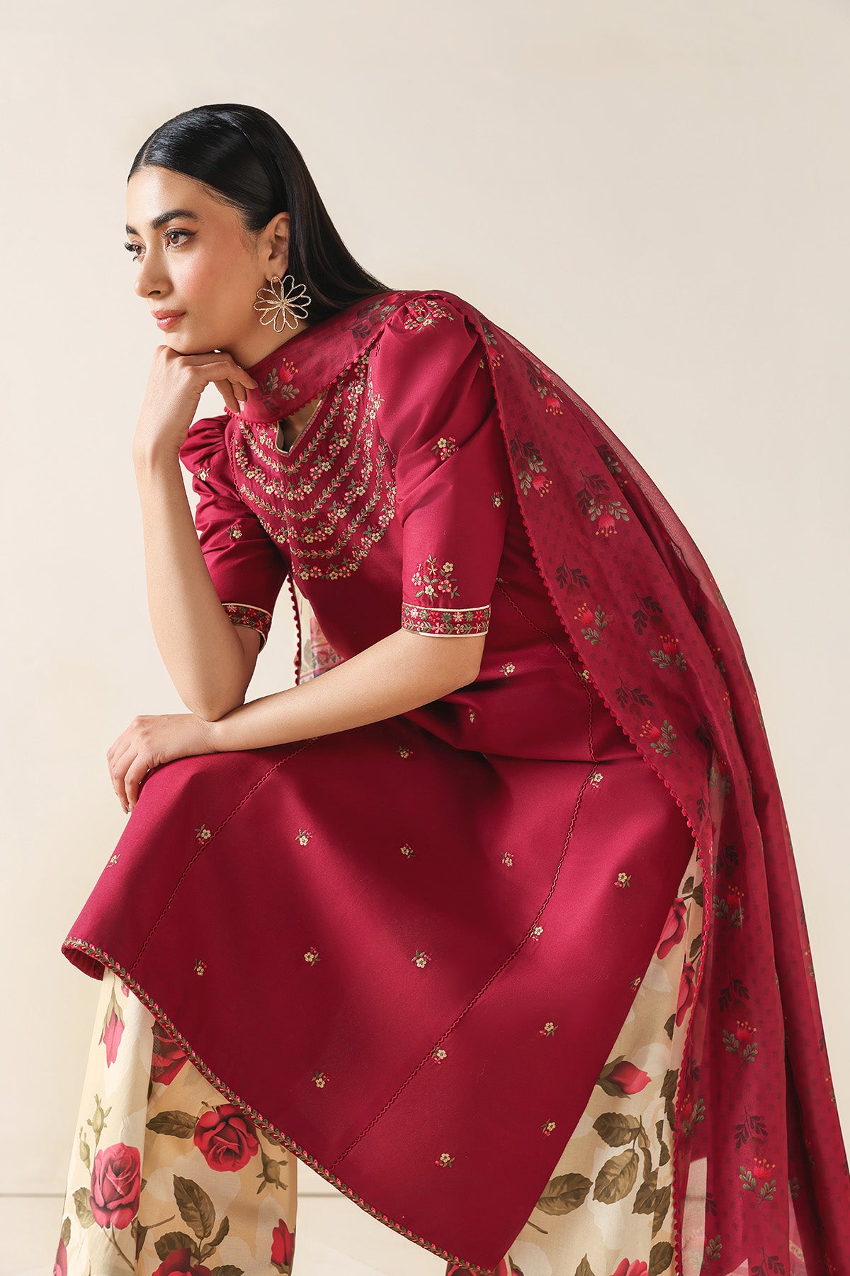 EMBROIDERED LAWN USE-9275