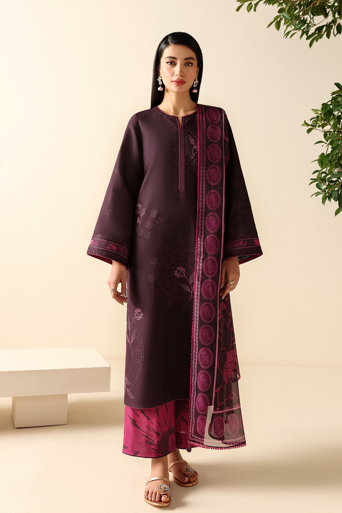 EMBROIDERED LAWN USE-9338