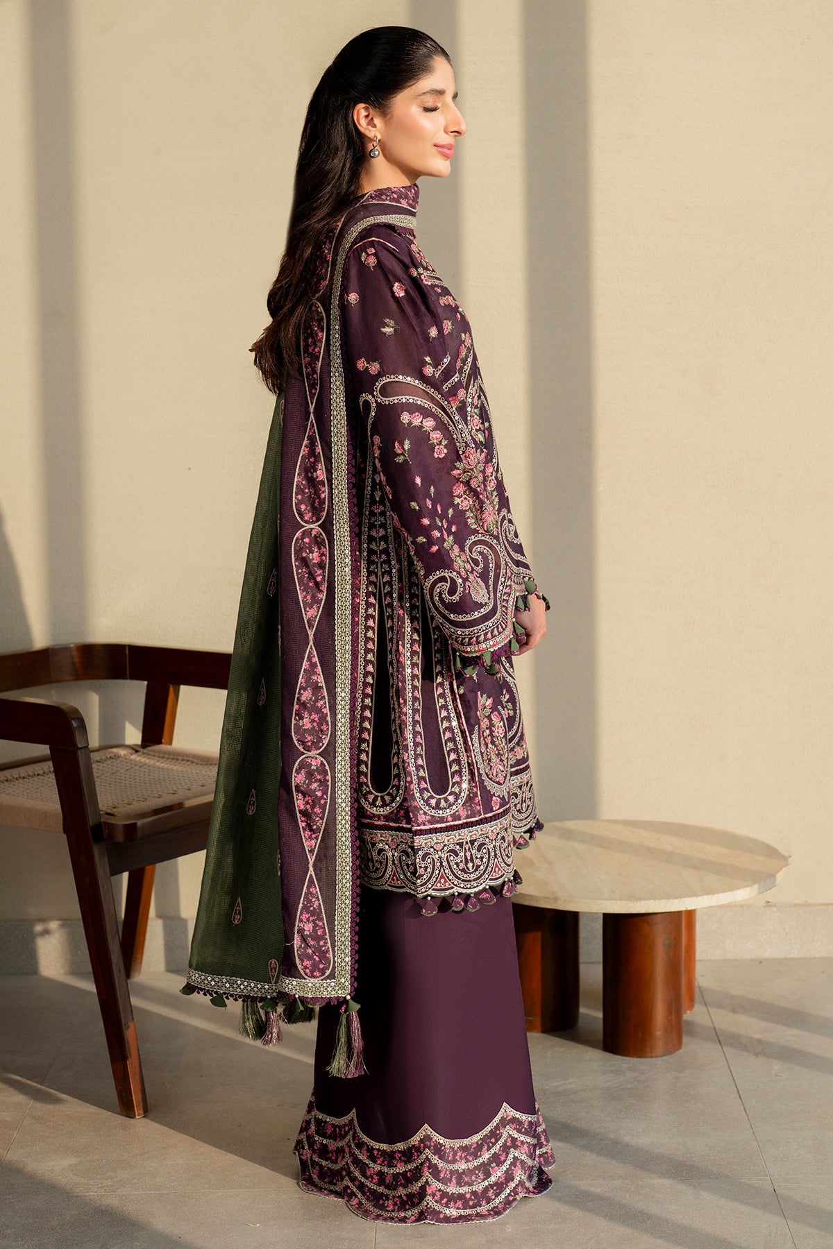 Embroidered Luxury Lawn SL25-D6