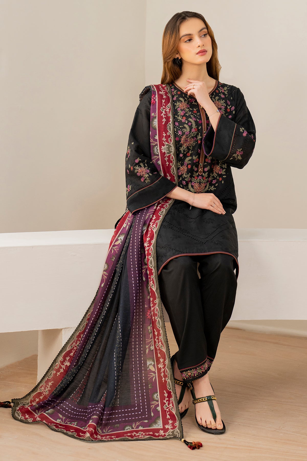 EMBROIDERED JACQUARD LAWN USE-9131